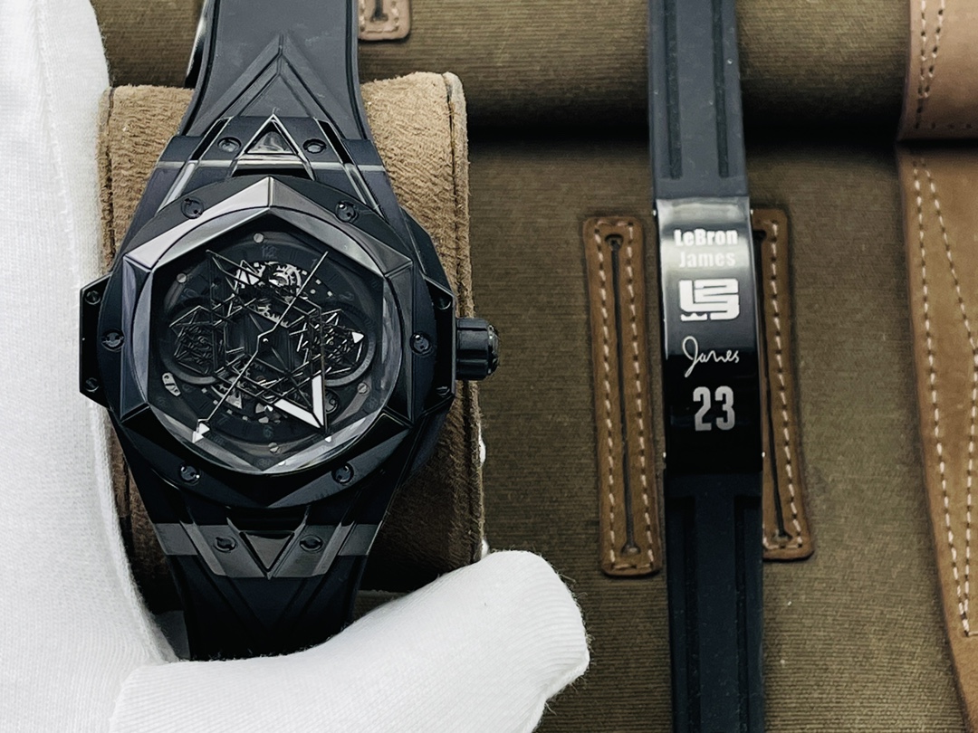 hublot-5223-1.jpg