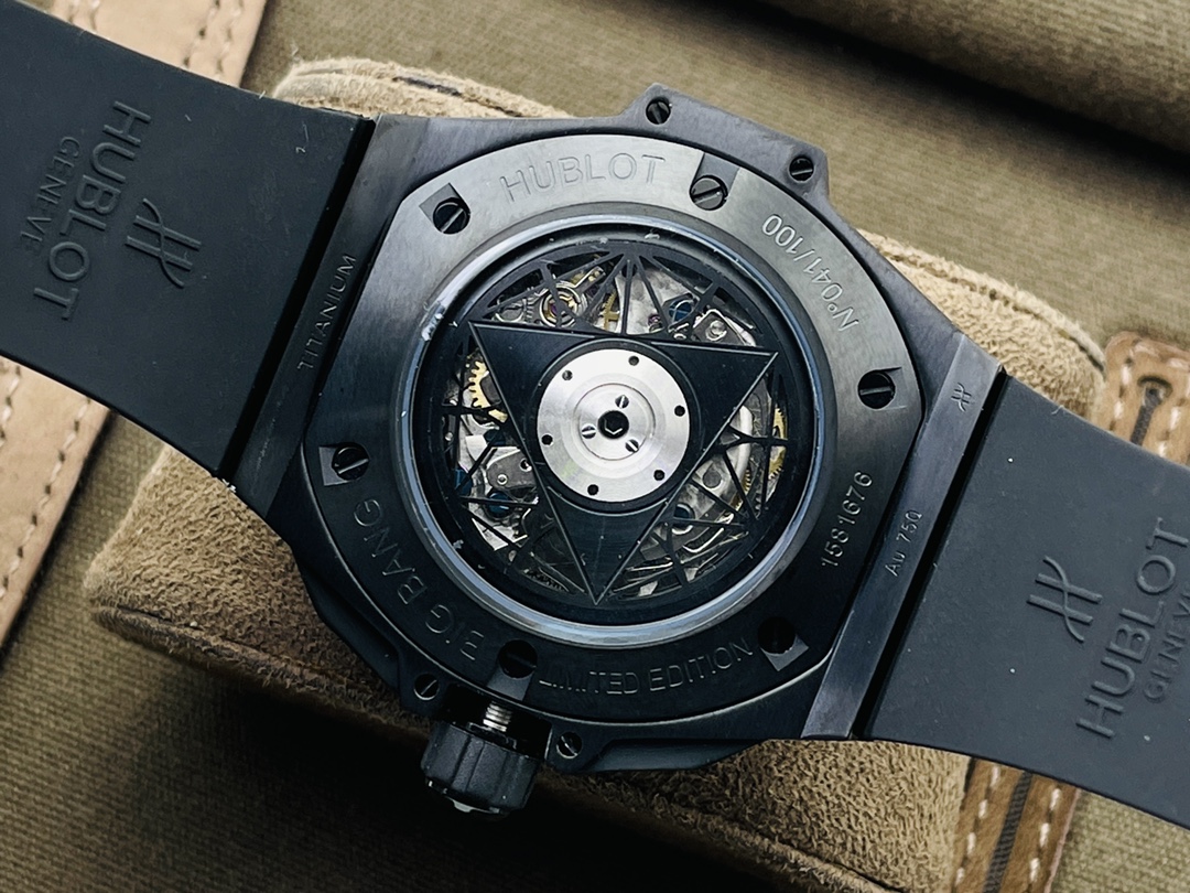 hublot-5223-7.jpg