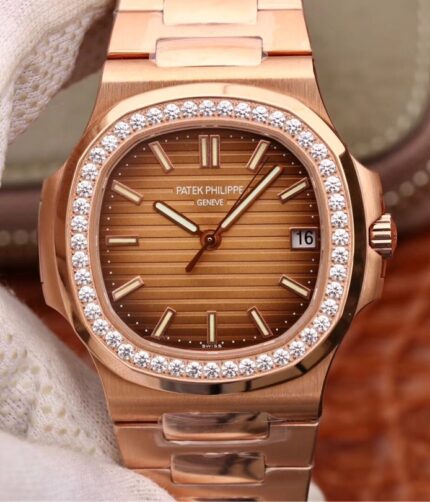 PF Patek Philippe Nautilus 5711, the king of steel watches shocked