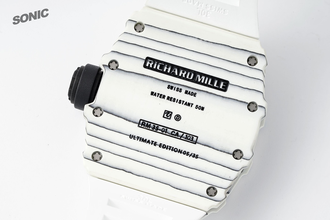 richard-mille-2400-8.jpg