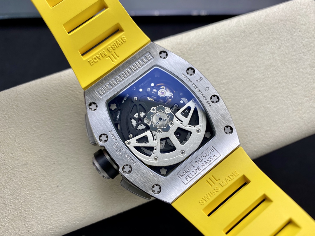 richard-mille-2472-7.jpg
