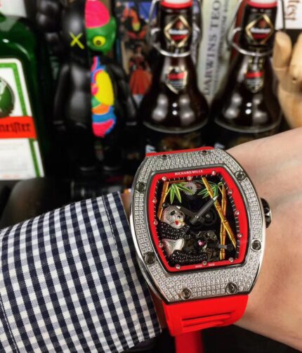 RichardMille 2020 launched a new national treasure panda pattern RM 26-01
