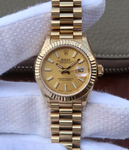 Rolex Datejust Ladies 31mm Diameter Watch.